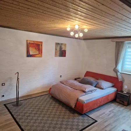 Ferienwonung Mit 3 Schlafzimmer 아파트