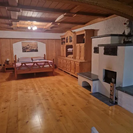Apartment Ferienwonung Mit 3 Schlafzimmer *