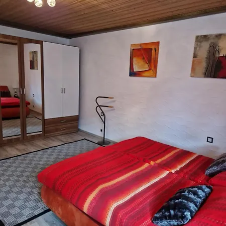 Ferienwonung Mit 3 Schlafzimmer Pullenreuth