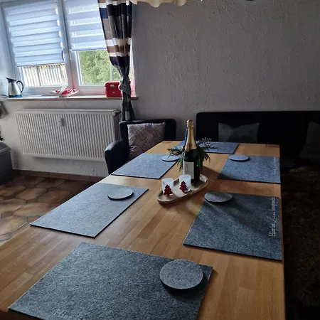 Ferienwonung Mit 3 Schlafzimmer *